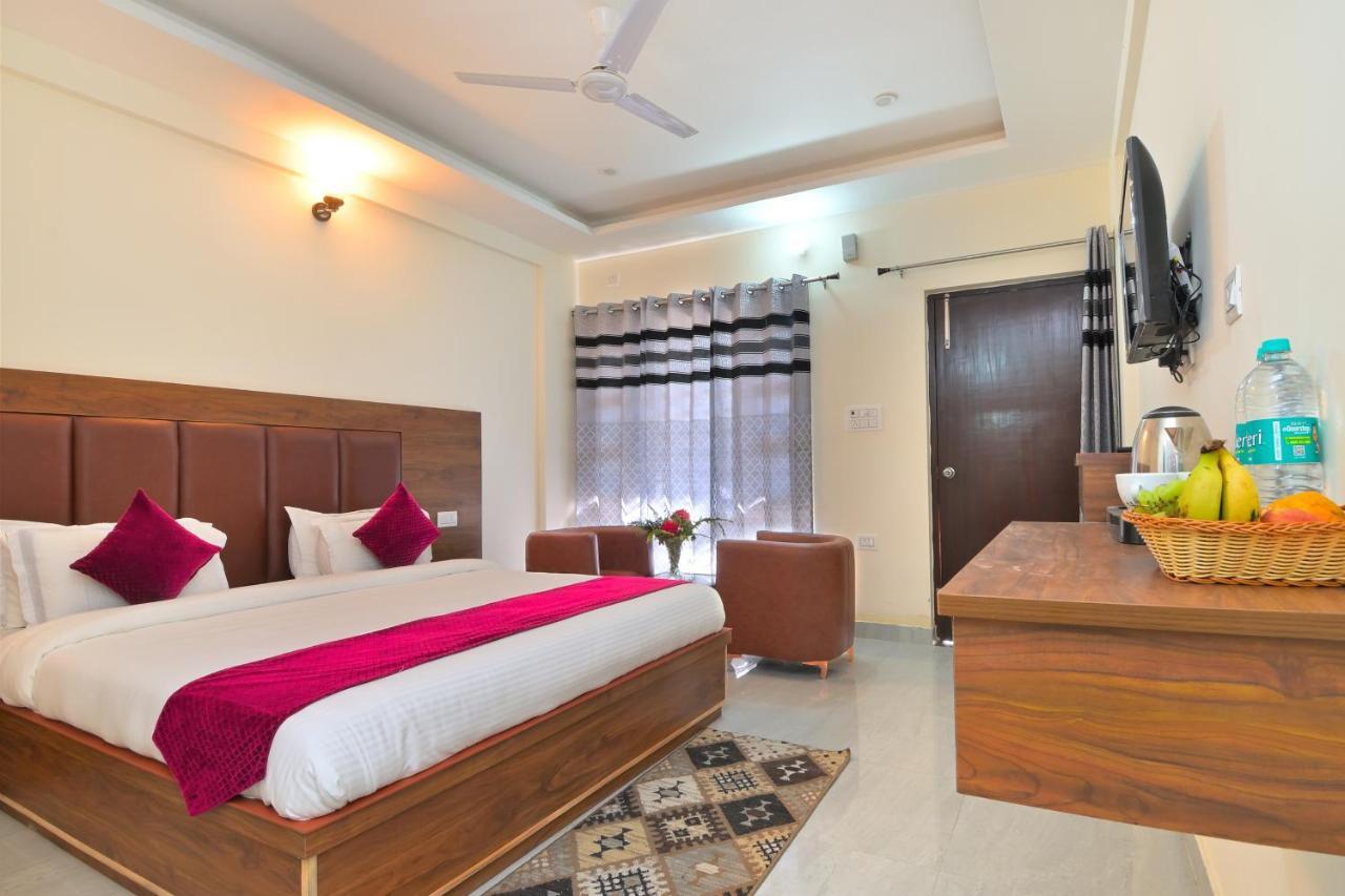 La Riqueza Dhanolti View # Near To Eco Park & Surkanda Devi Temple # Mountain View Rooms With Balcony # Big Parking # Customer Favourite Hotel دانولتي المظهر الخارجي الصورة
