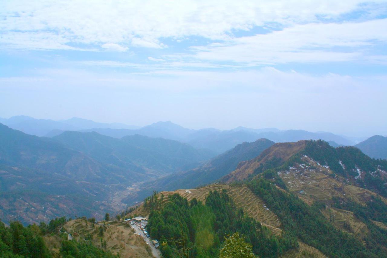 La Riqueza Dhanolti View # Near To Eco Park & Surkanda Devi Temple # Mountain View Rooms With Balcony # Big Parking # Customer Favourite Hotel دانولتي المظهر الخارجي الصورة