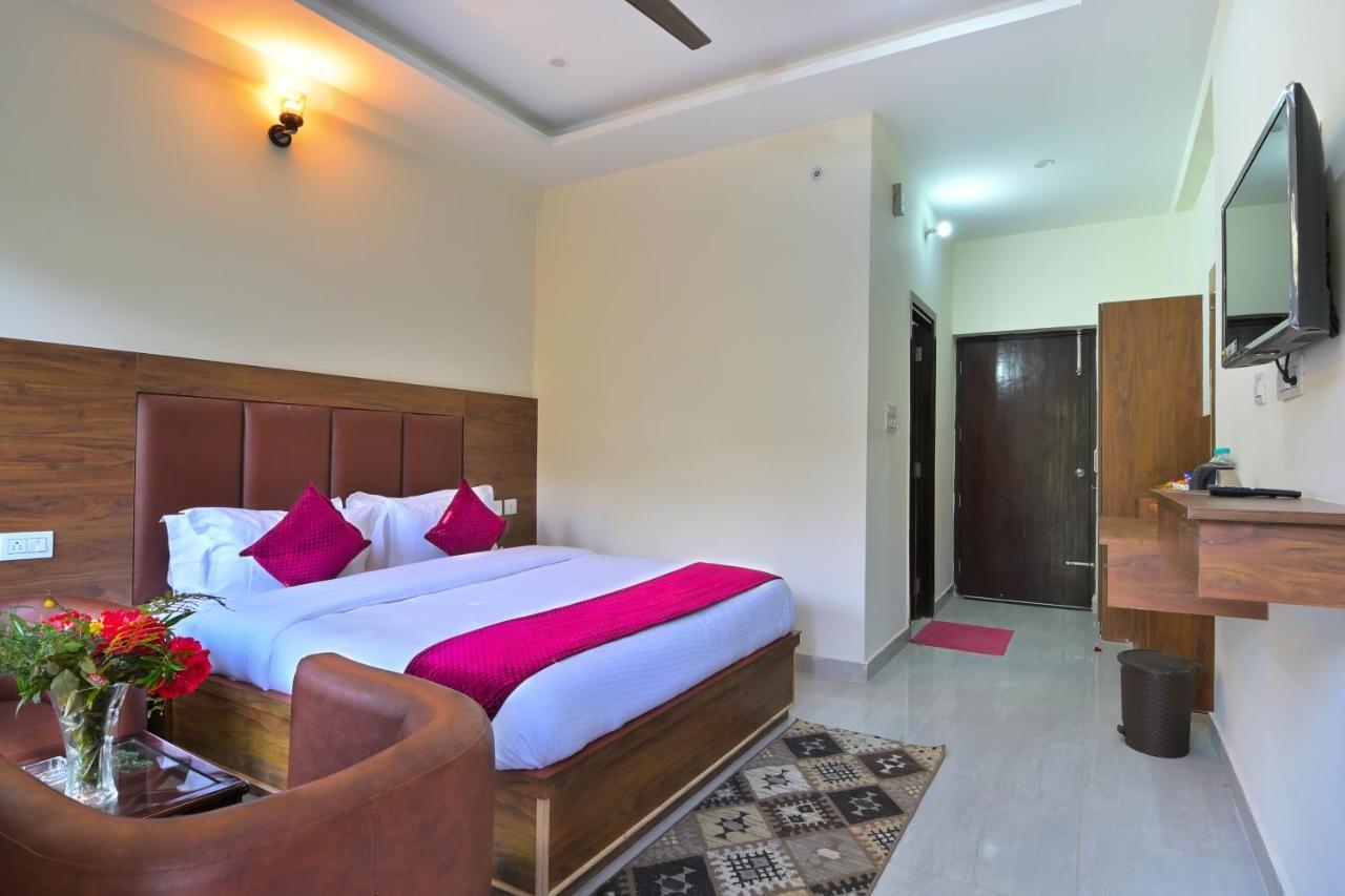 La Riqueza Dhanolti View # Near To Eco Park & Surkanda Devi Temple # Mountain View Rooms With Balcony # Big Parking # Customer Favourite Hotel دانولتي المظهر الخارجي الصورة